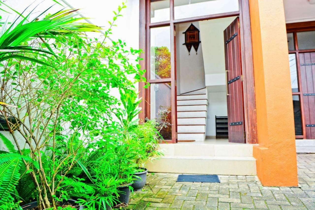 Furnished Apartment At Colombo Suburbs Nawala Rajagiriya Eksteriør billede